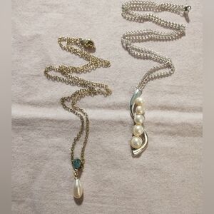 Elegant Pearl and Gold Necklace Set
